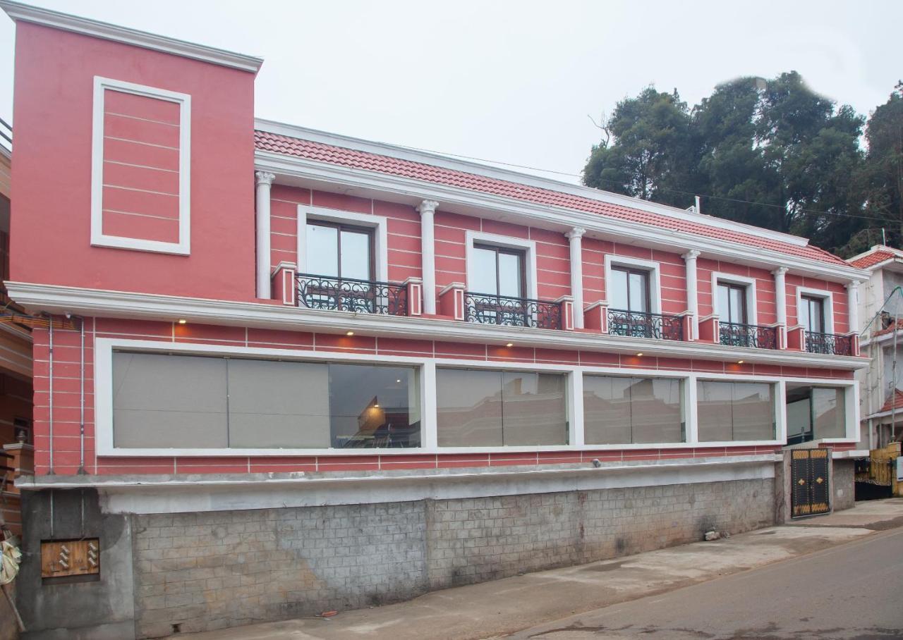 Oyo 16773 Hillcrest Metro Hotel Ooty Luaran gambar